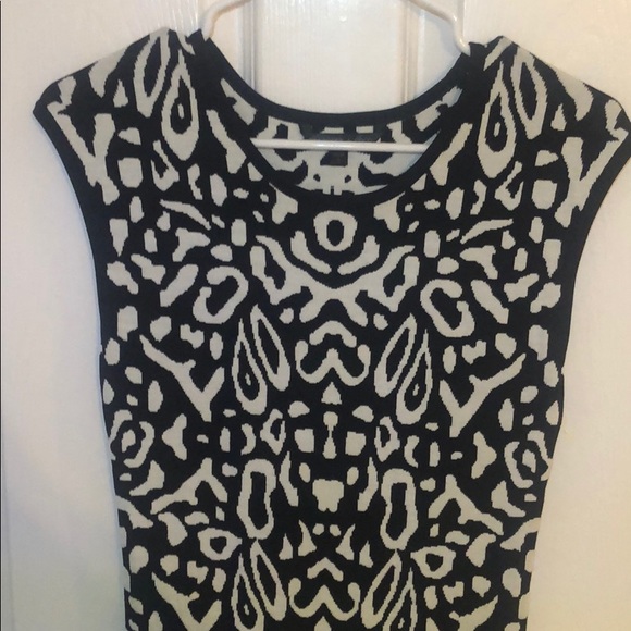 FELICITY & COCO Jacquard Body-Con Sweater Dress - Picture 6 of 8